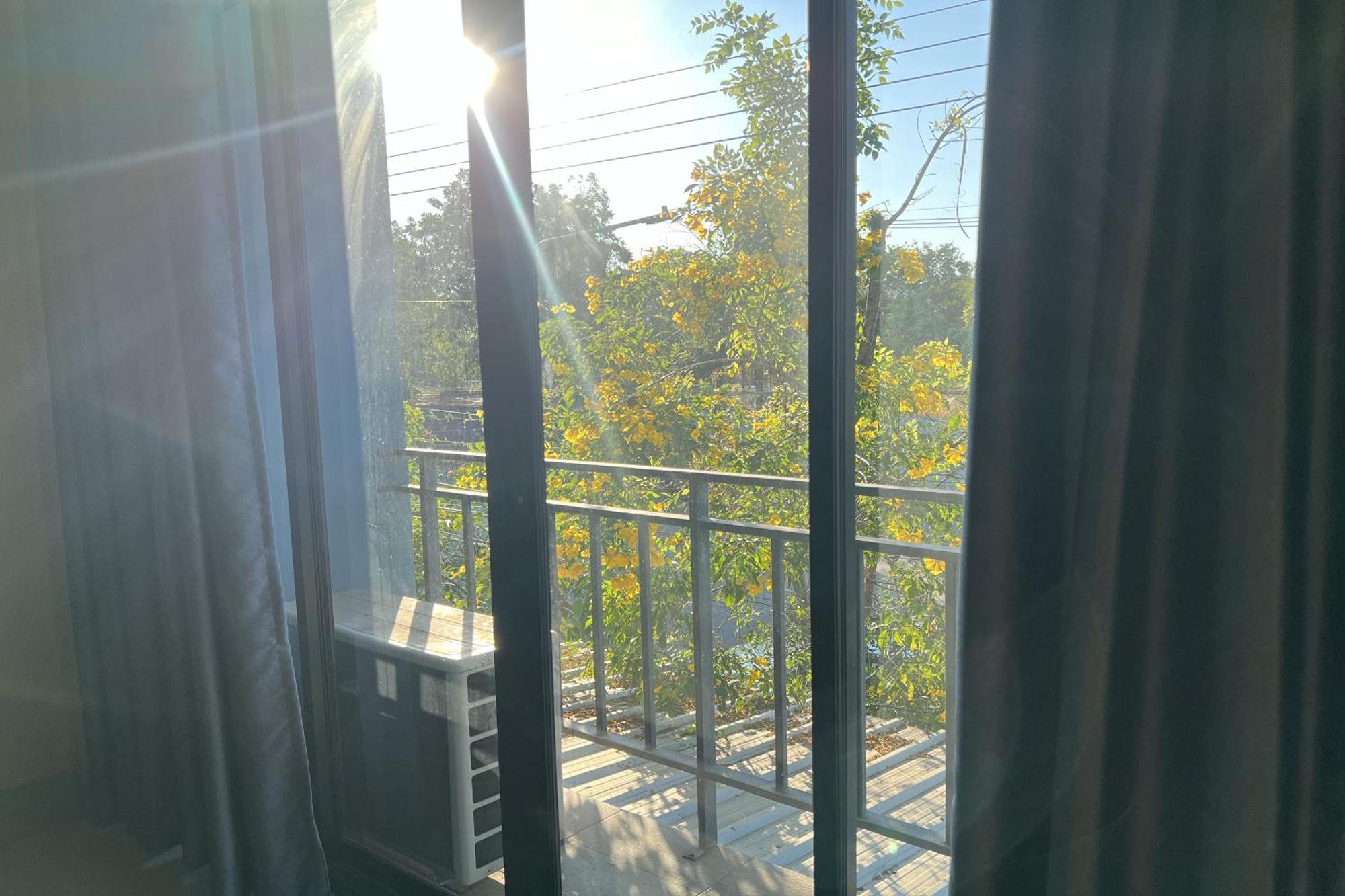 V Tharm Hotel Удон Тани Екстериор снимка