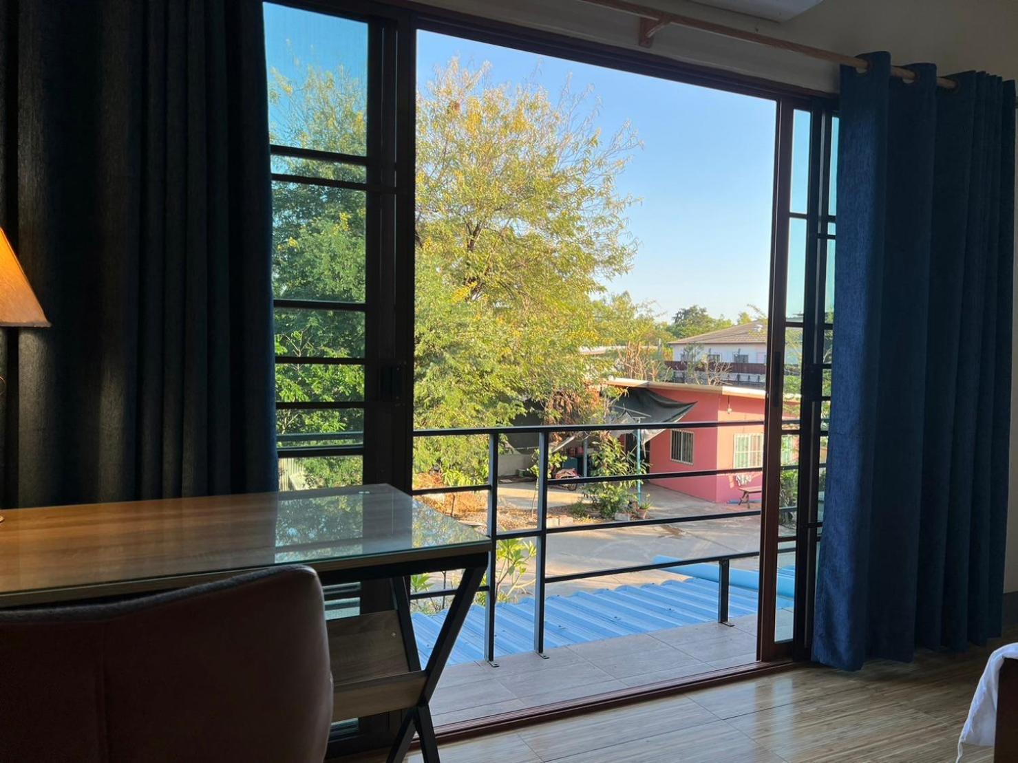 V Tharm Hotel Удон Тани Екстериор снимка
